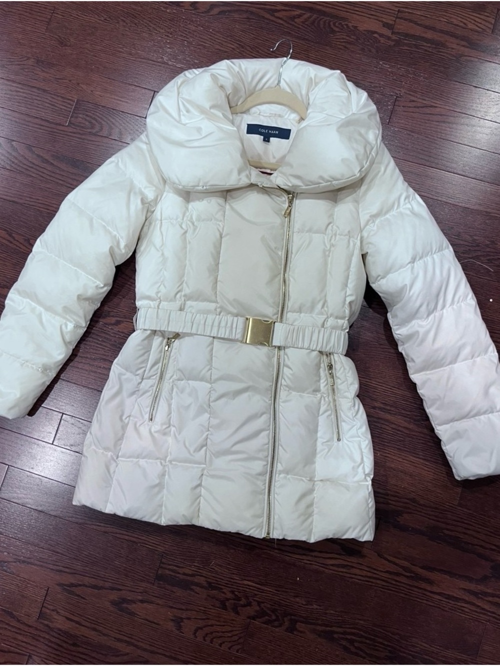 Cole Haan ivory Quilted Down Belted Puffer Jacket size small EUC